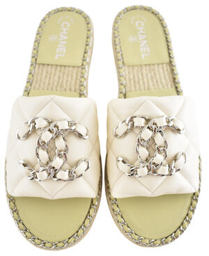 Chanel 25P Ivory Quilted Leather Chain CC Logo Slide Sandal Espadrille Flat 39